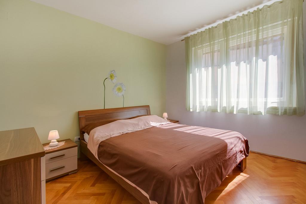 Apartment Bambi Mali Lošinj Eksteriør billede