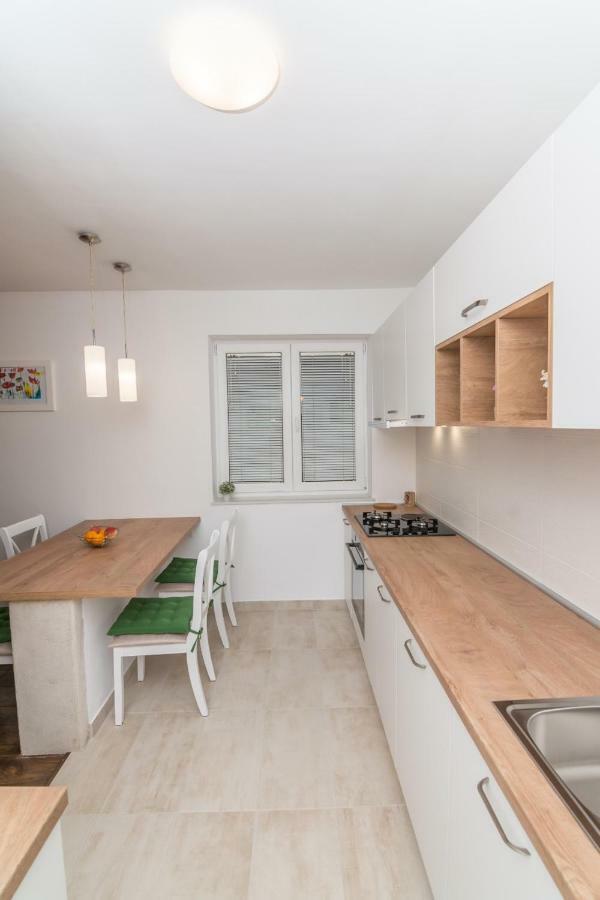 Apartment Bambi Mali Lošinj Eksteriør billede